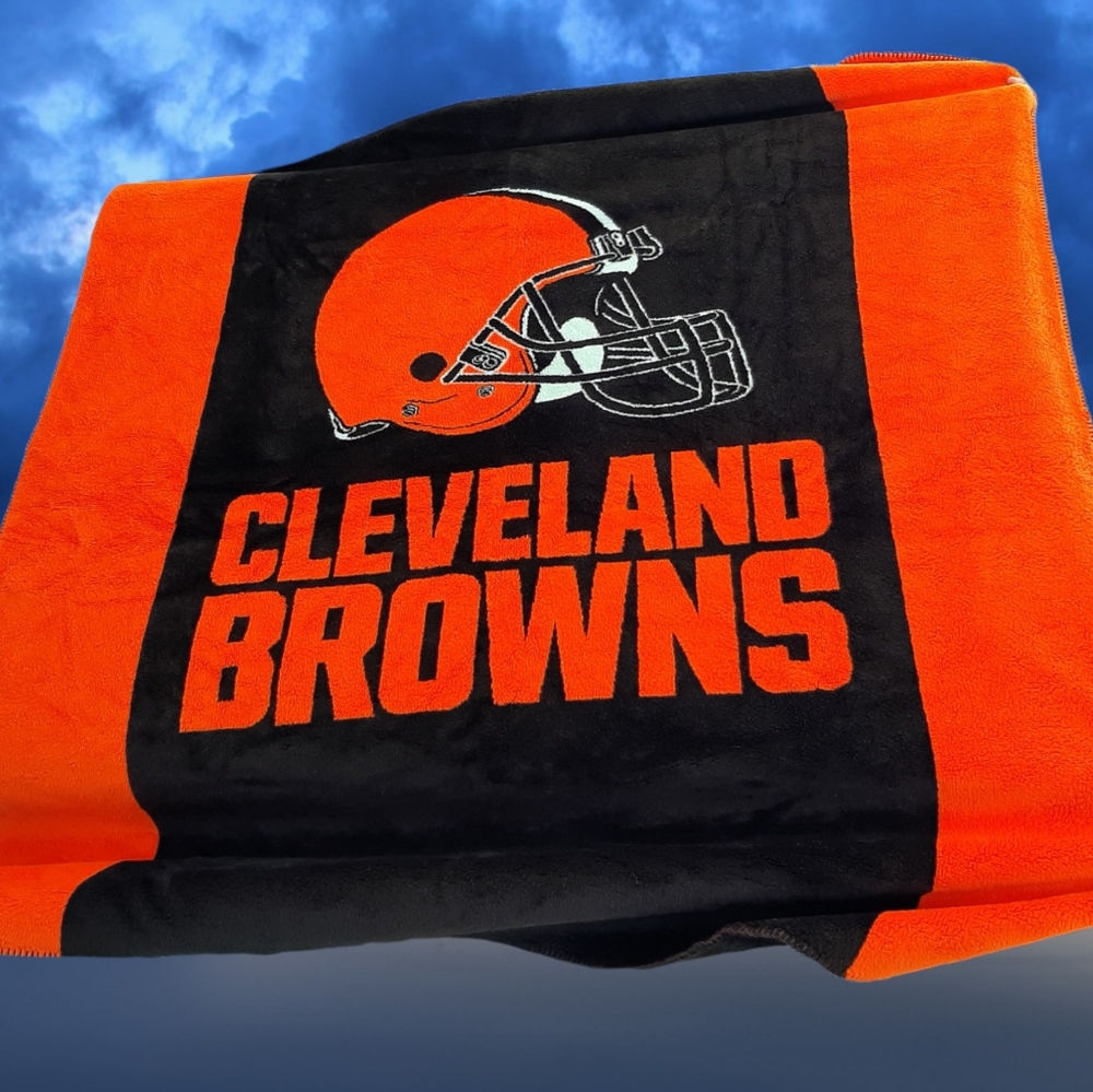 CLEVELAND BROWNS PLUSH BLANKET THROW 60" x 70"